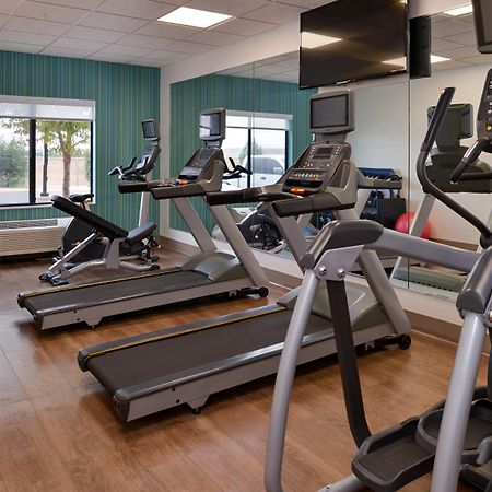 Holiday Inn Express & Suites Pueblo By Ihg Экстерьер фото