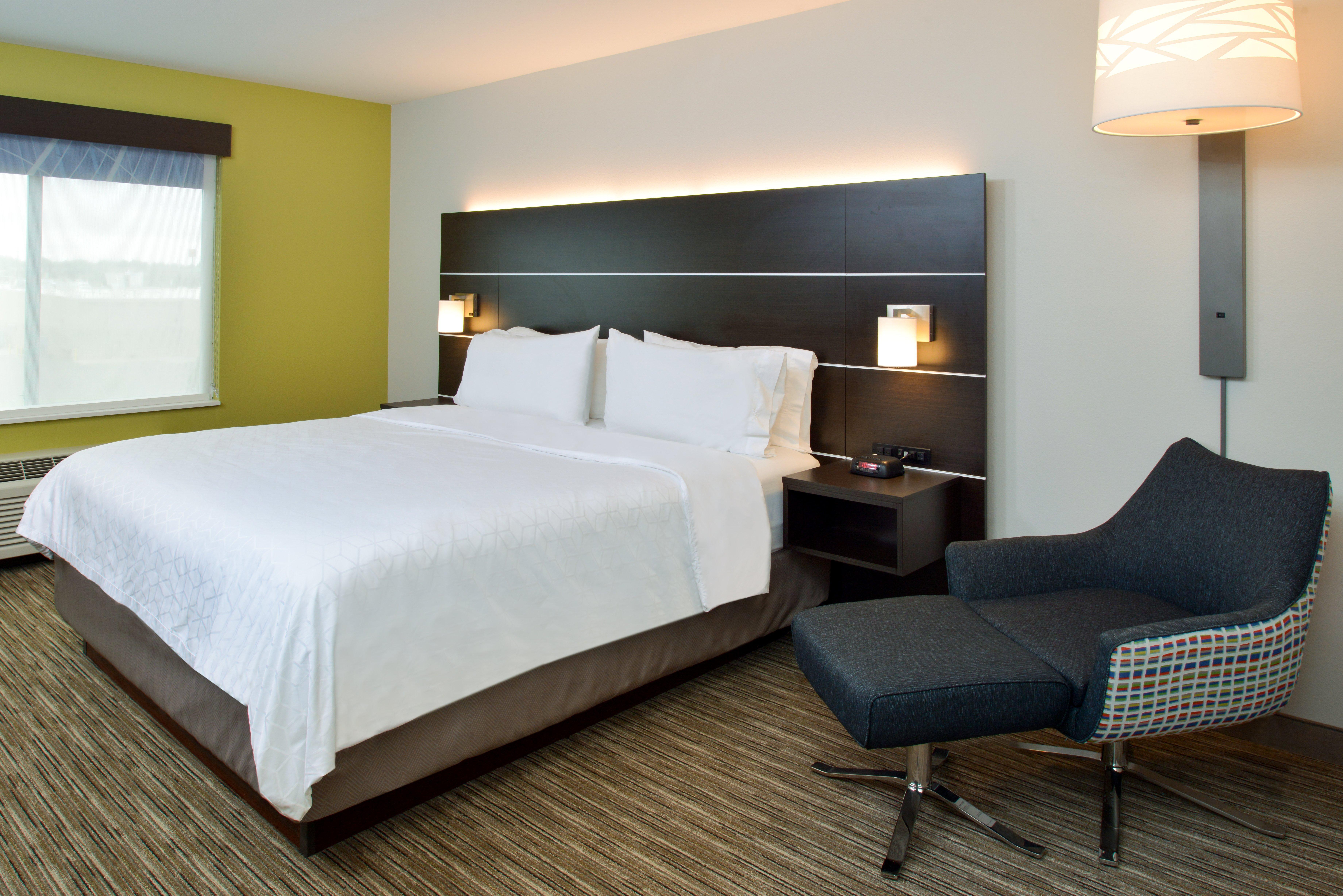 Holiday Inn Express & Suites Pueblo By Ihg Экстерьер фото