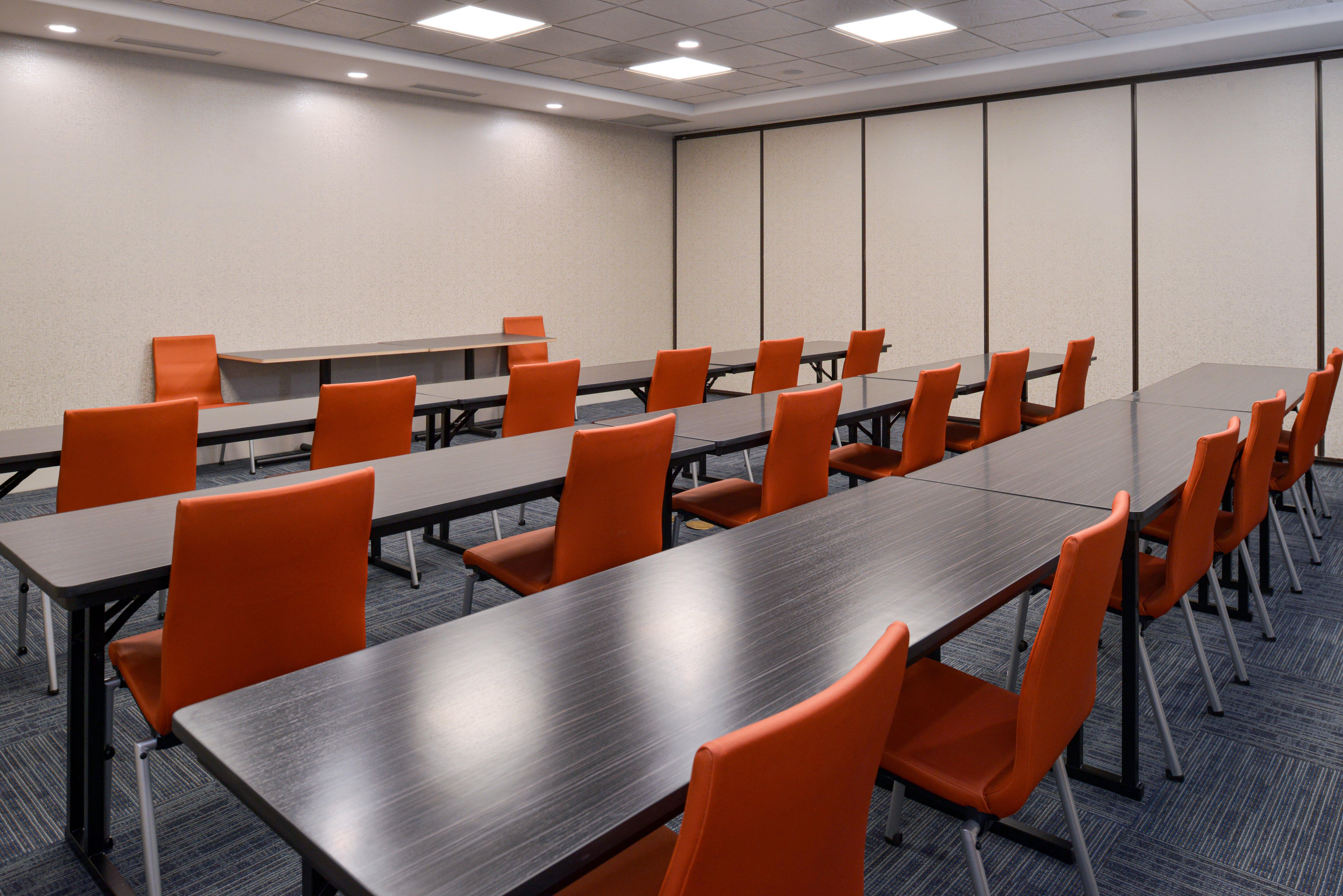 Holiday Inn Express & Suites Pueblo By Ihg Экстерьер фото