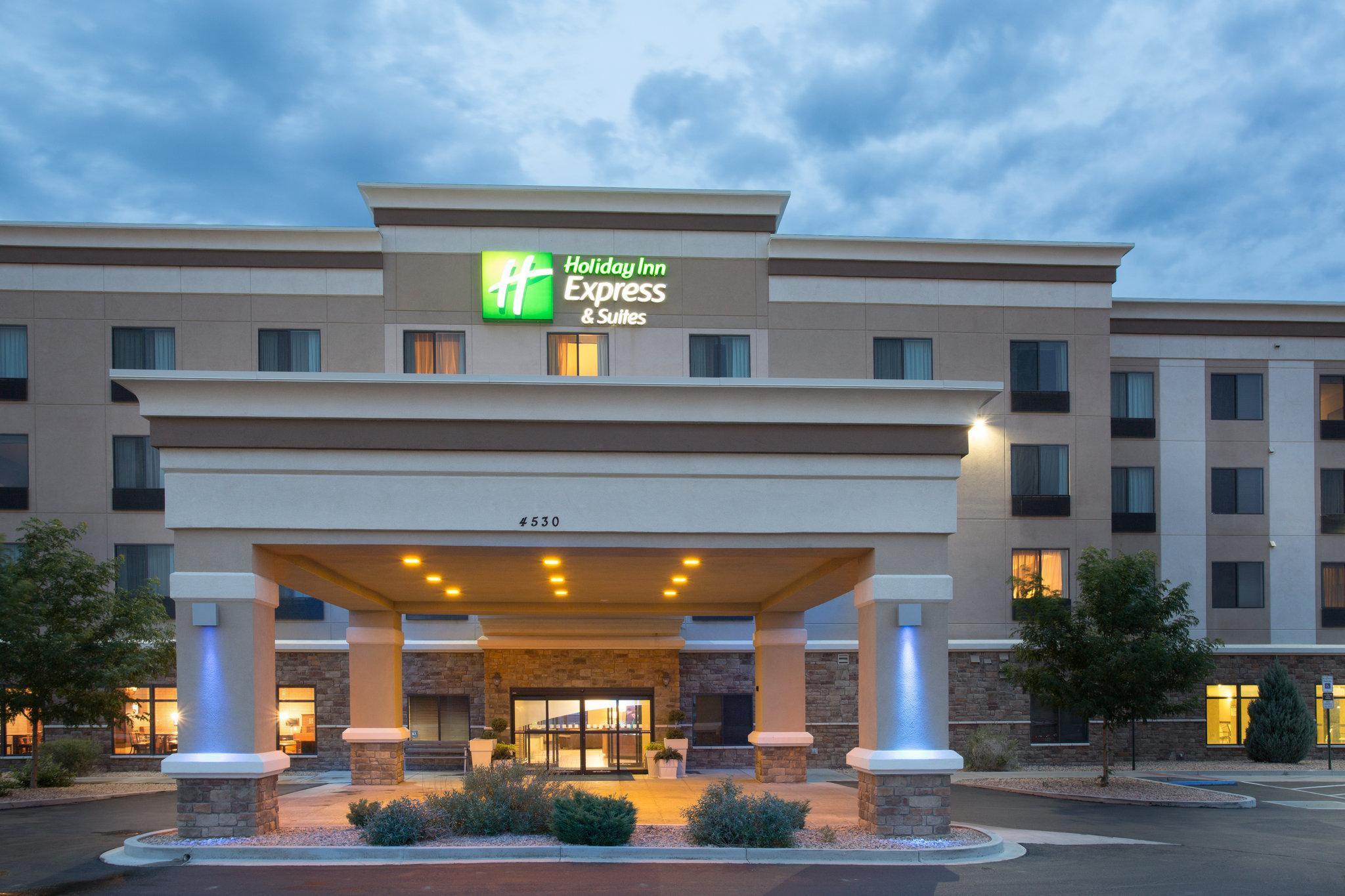 Holiday Inn Express & Suites Pueblo By Ihg Экстерьер фото